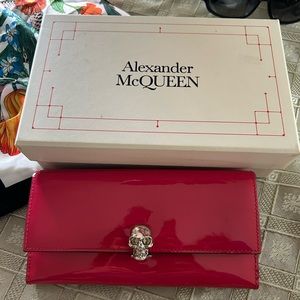 Alexander McQueen pink skull patent leather clutch continental wallet & gift box